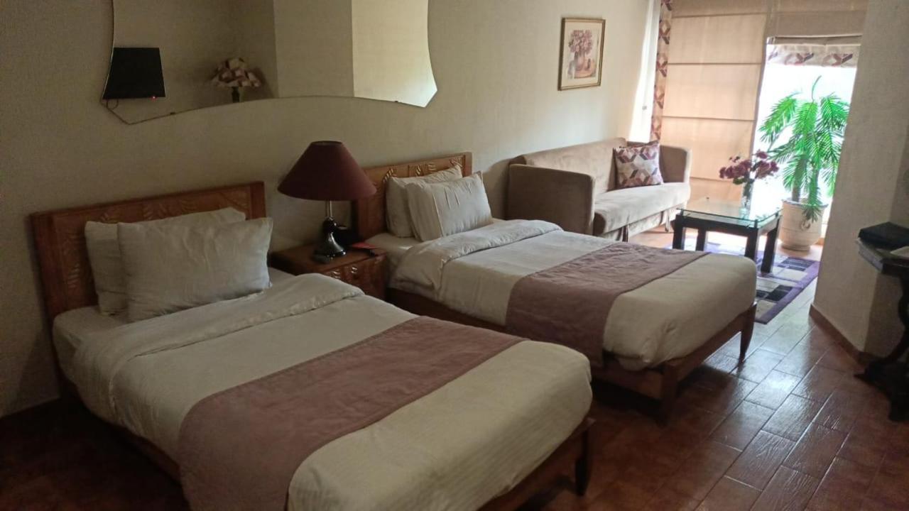 Maisonette Hotel & Apartments 拉合尔 外观 照片